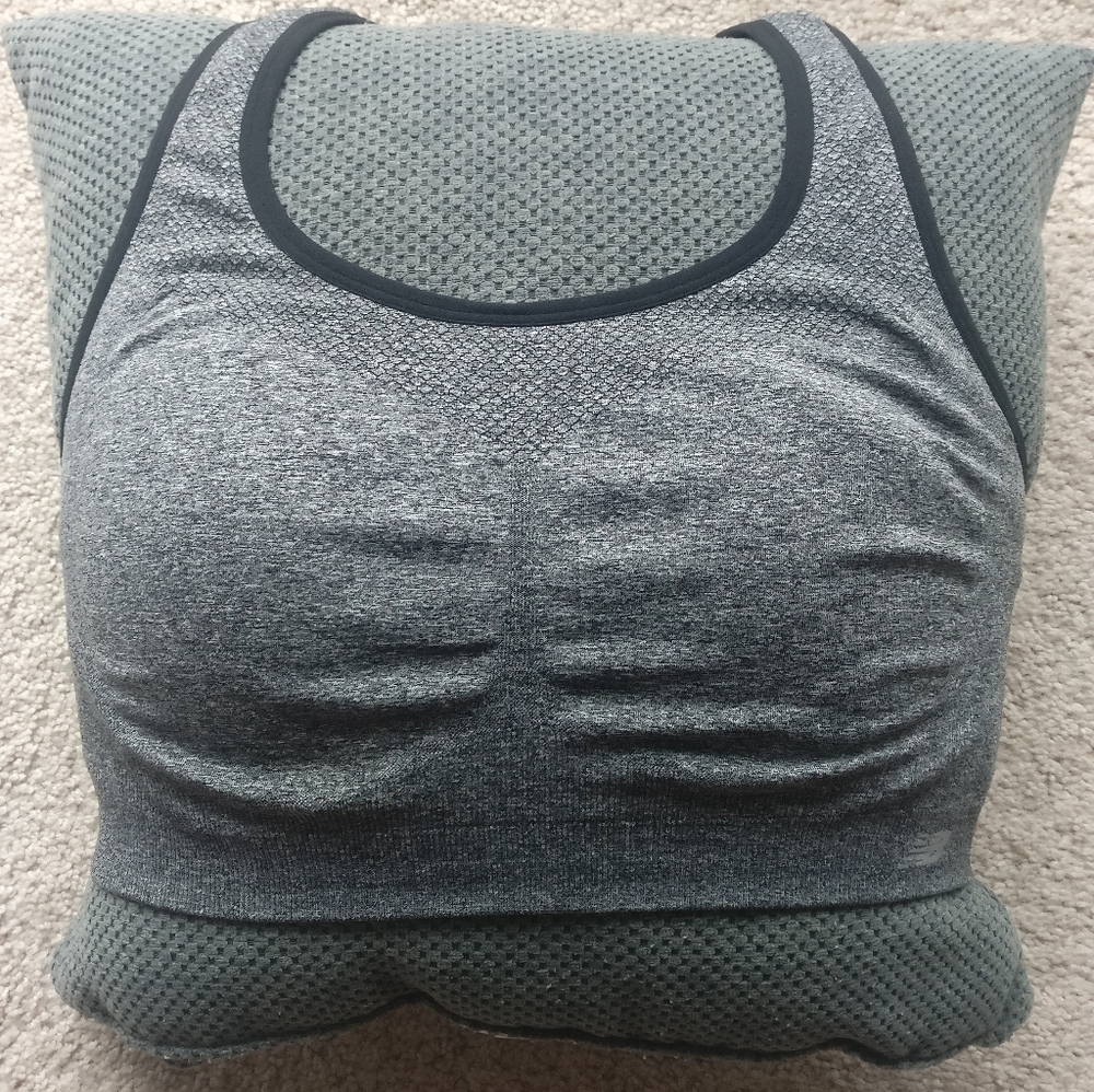 NB sz XL sports bra